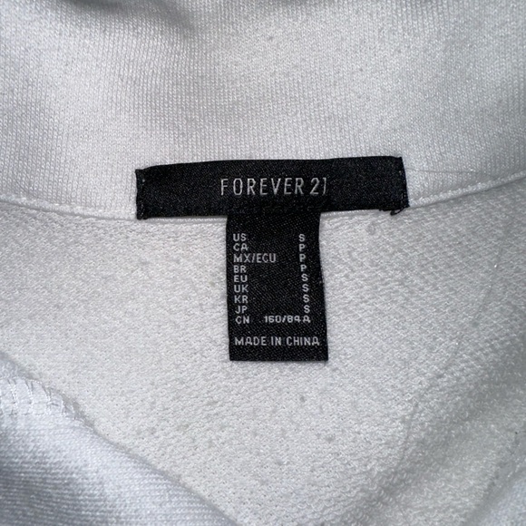 Forever‎ 21 Crop Top​ - Picture 3 of 3